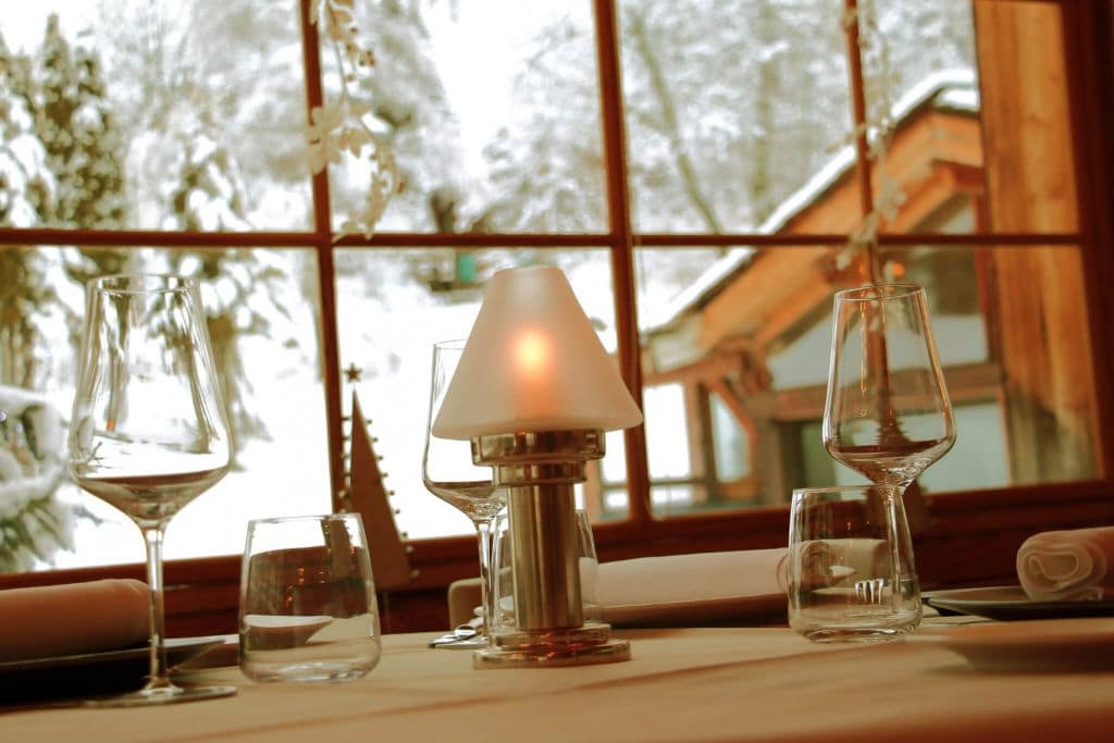 photophore restaurant gastronomique le Rosebud au lavancher dans la vallée de Chamonix
